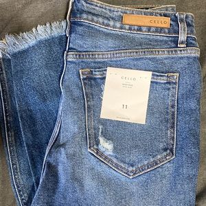 Women High Waisted Distressed Mom Jean